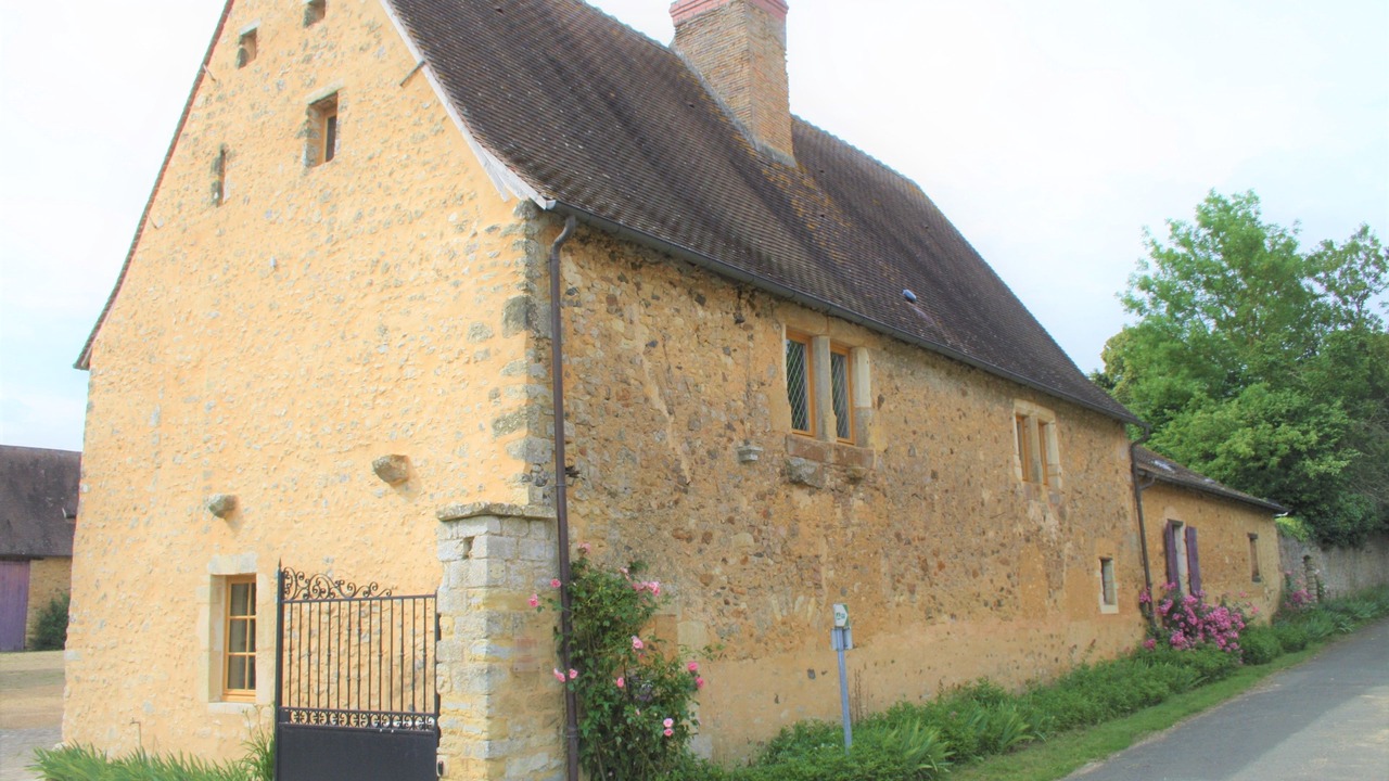 Photo of Outdoor in Asnieres sur Vegre