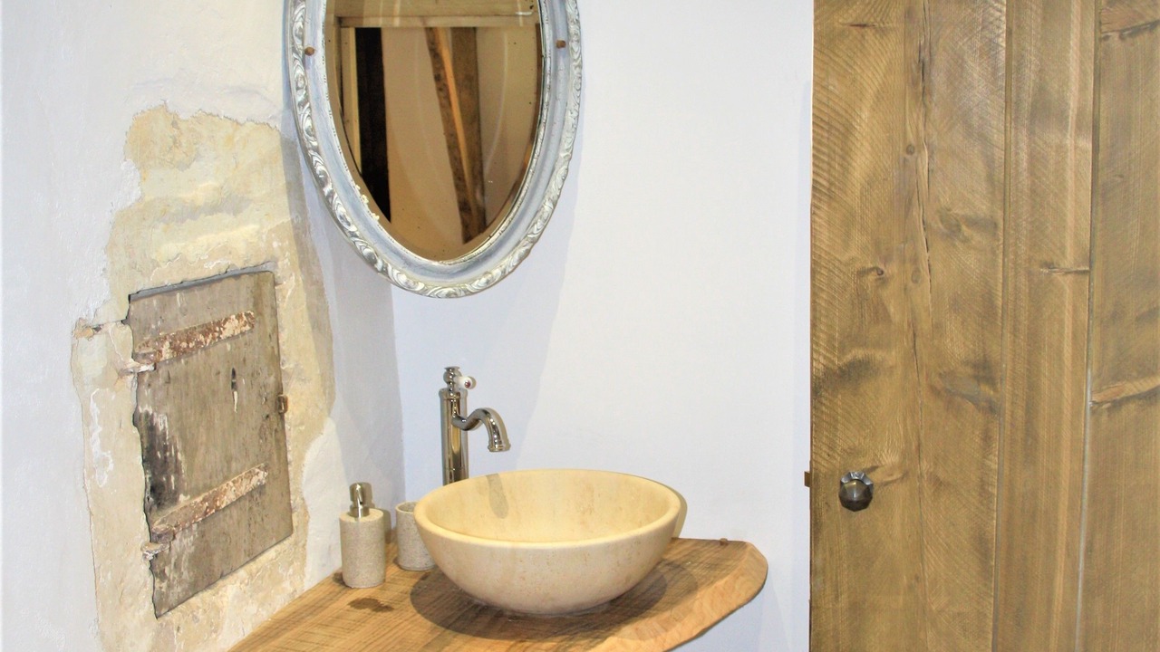 Photo of Bathroom in Asnieres sur Vegre