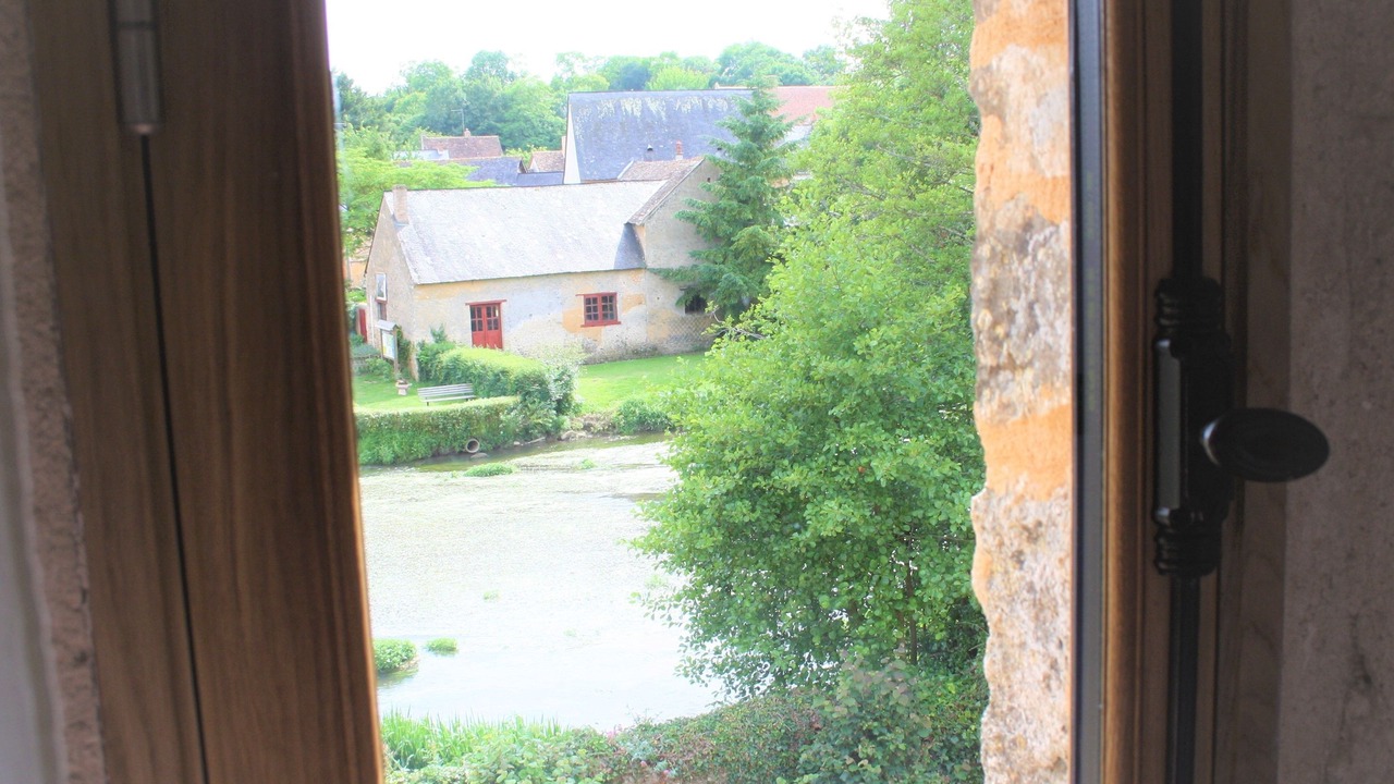 Photo of Bedroom in Asnieres sur Vegre
