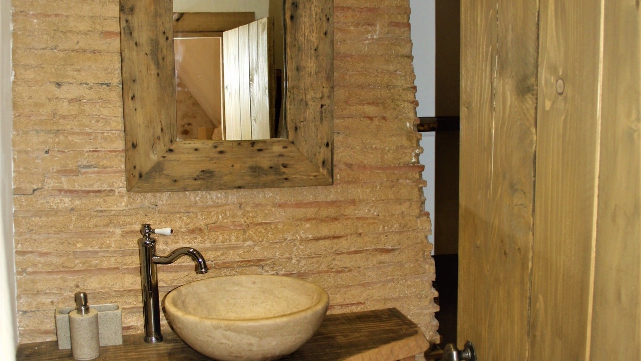 Photo of Bathroom in Asnieres sur Vegre