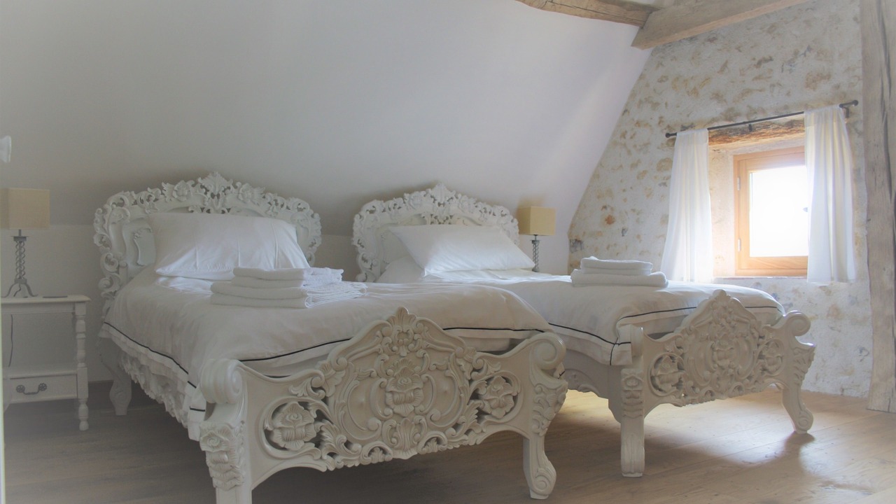 Photo of Bedroom in Asnieres sur Vegre