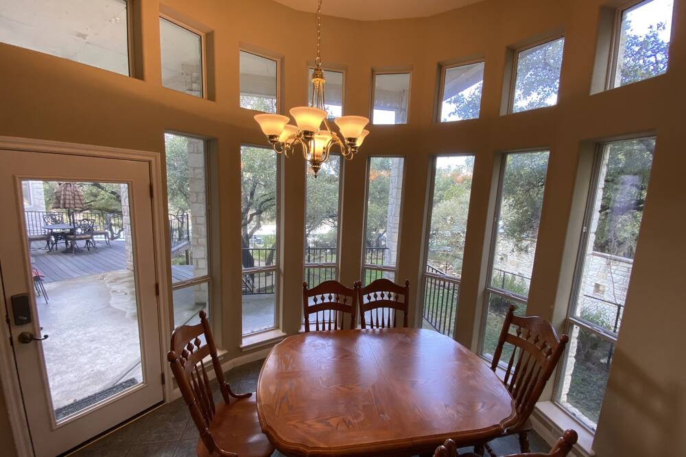 Photo of Bedroom in Briarcliff