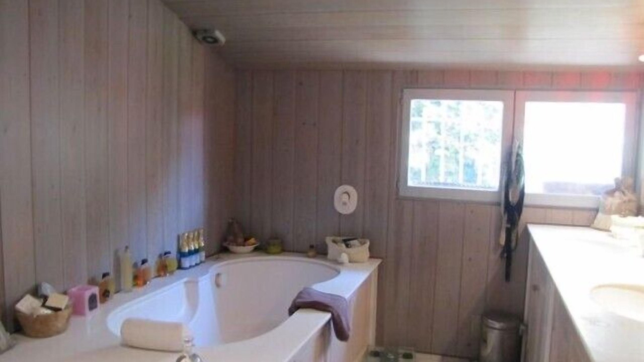 Photo of Bathroom in Lunel