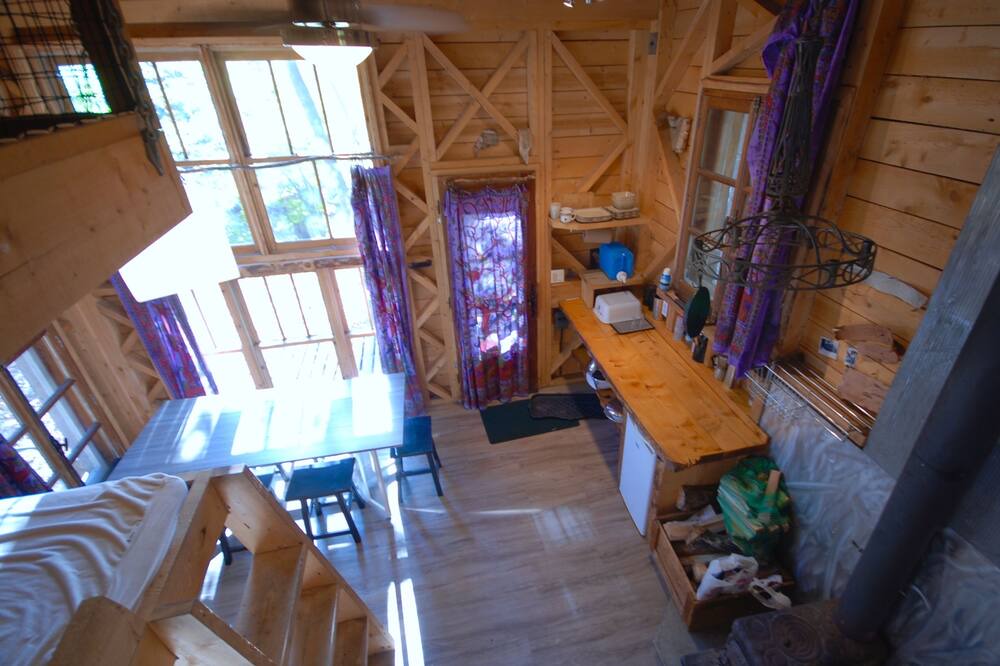 Photo of Livingroom in Saint-Sauveur