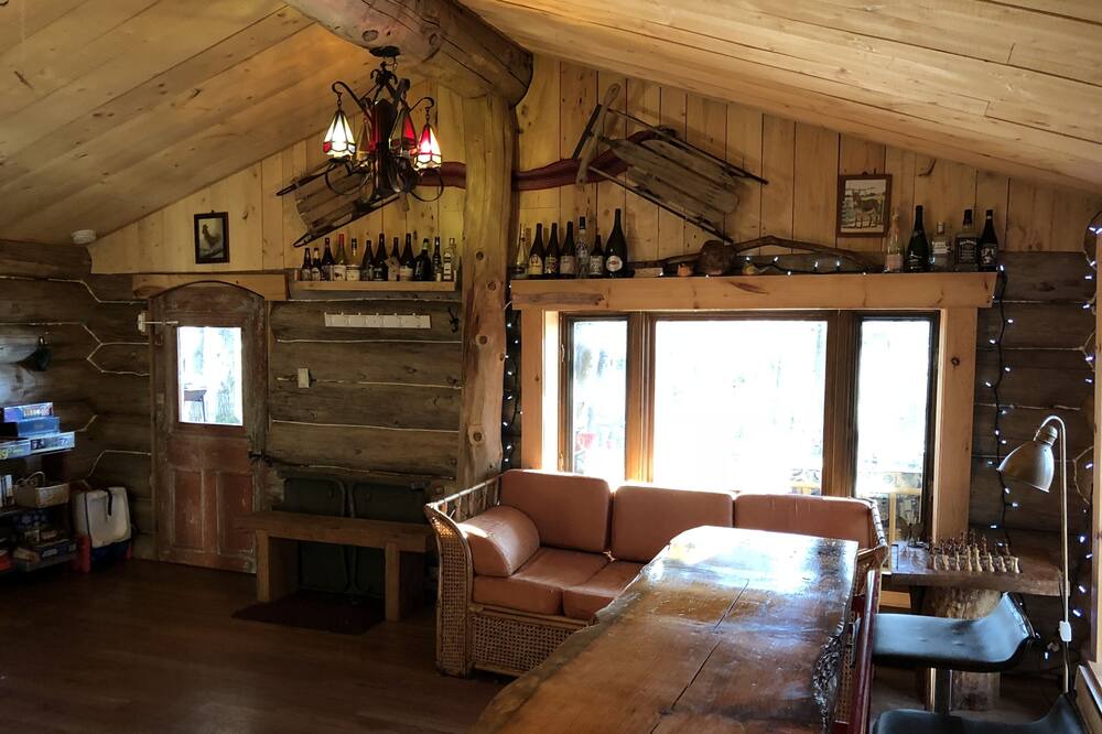 Photo of Livingroom in Saint-Sauveur