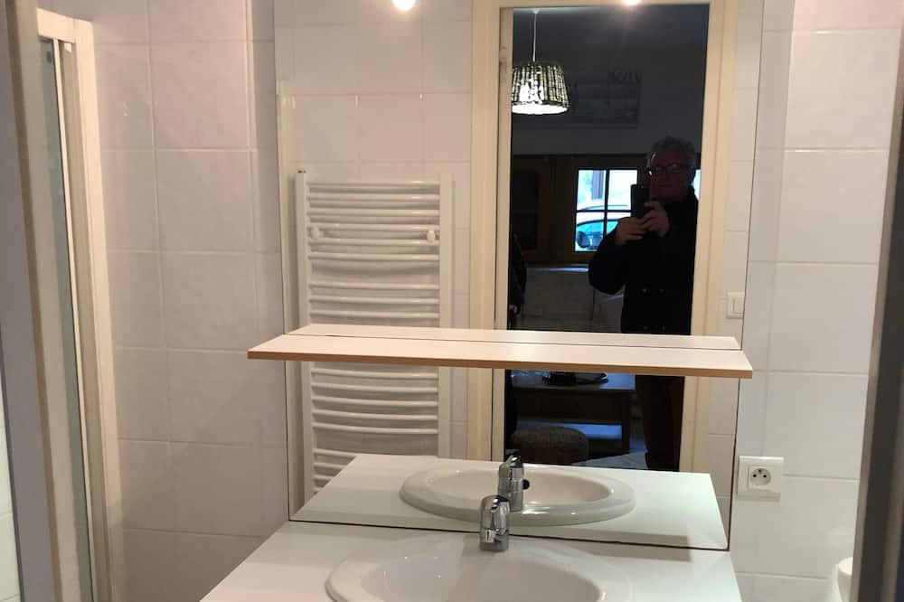 Photo of Bathroom in Lamotte-Beuvron