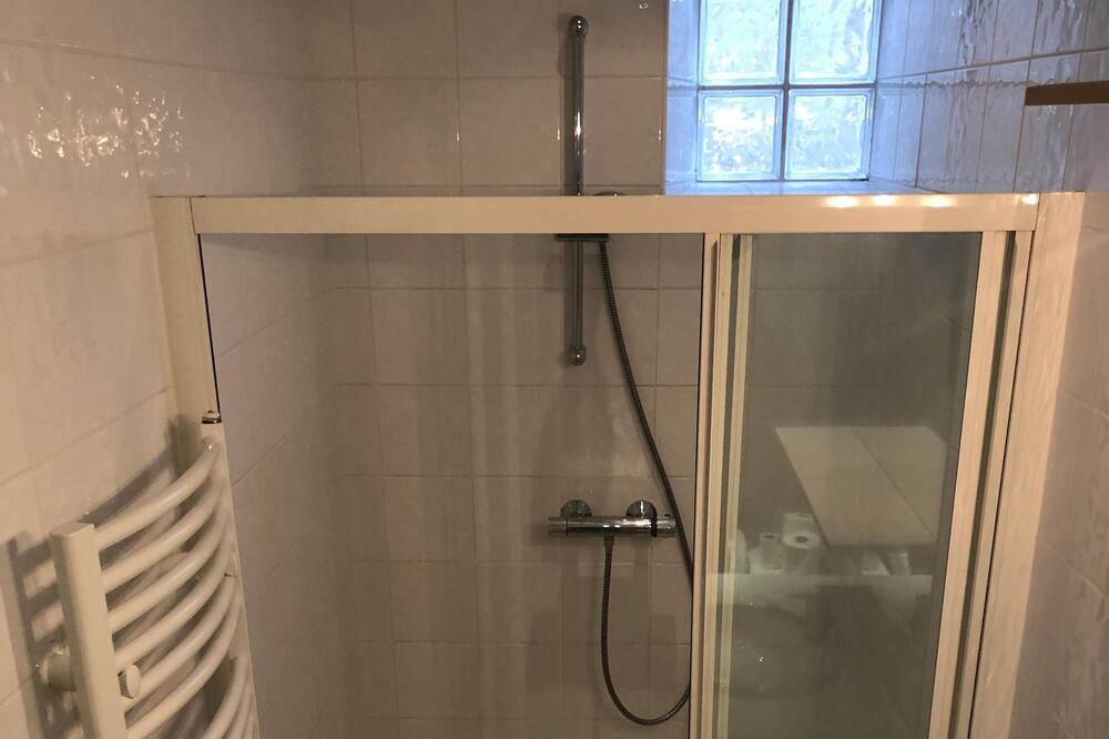 Photo of Bathroom in Lamotte-Beuvron