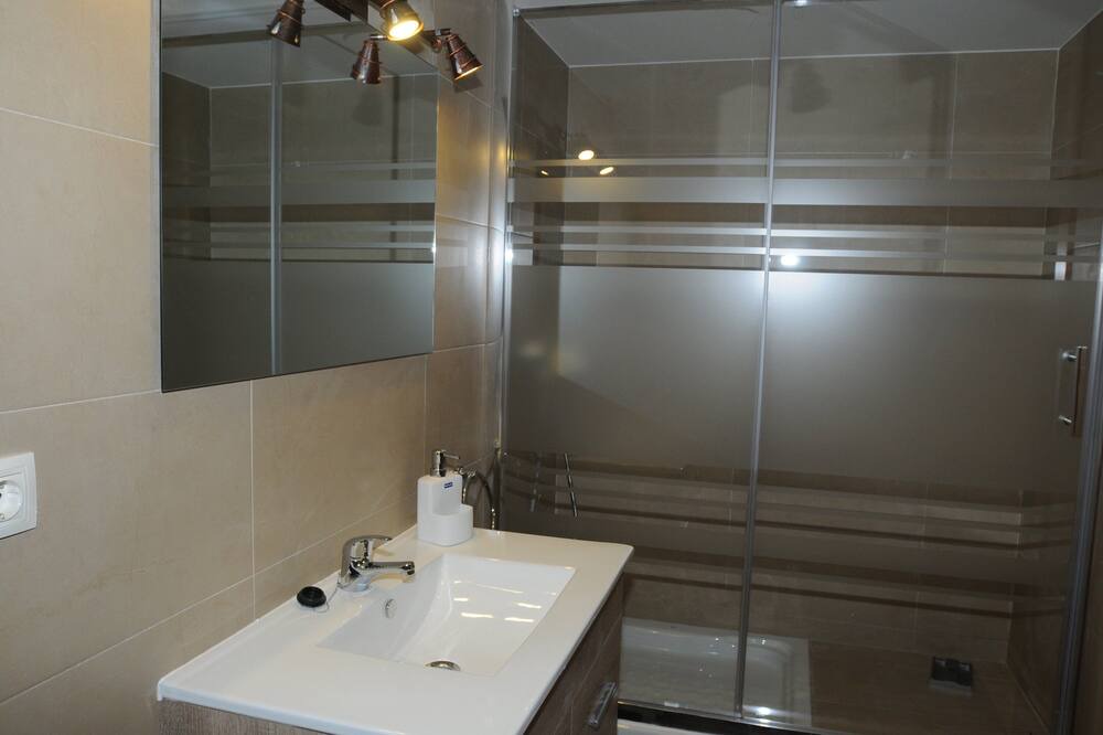 Photo of Bathroom in Isona