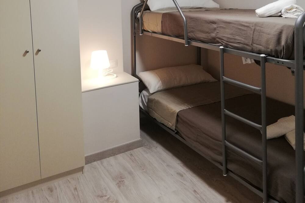 Photo of Bedroom in Isona