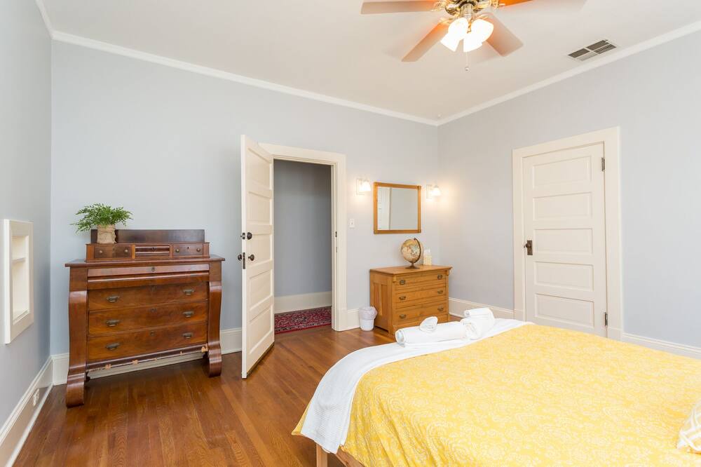Photo of Bedroom in Harrisonburg