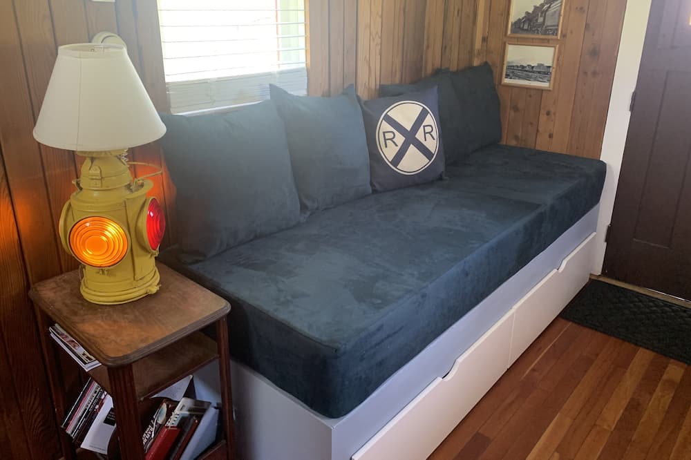 Photo of Livingroom in Natural Bridge