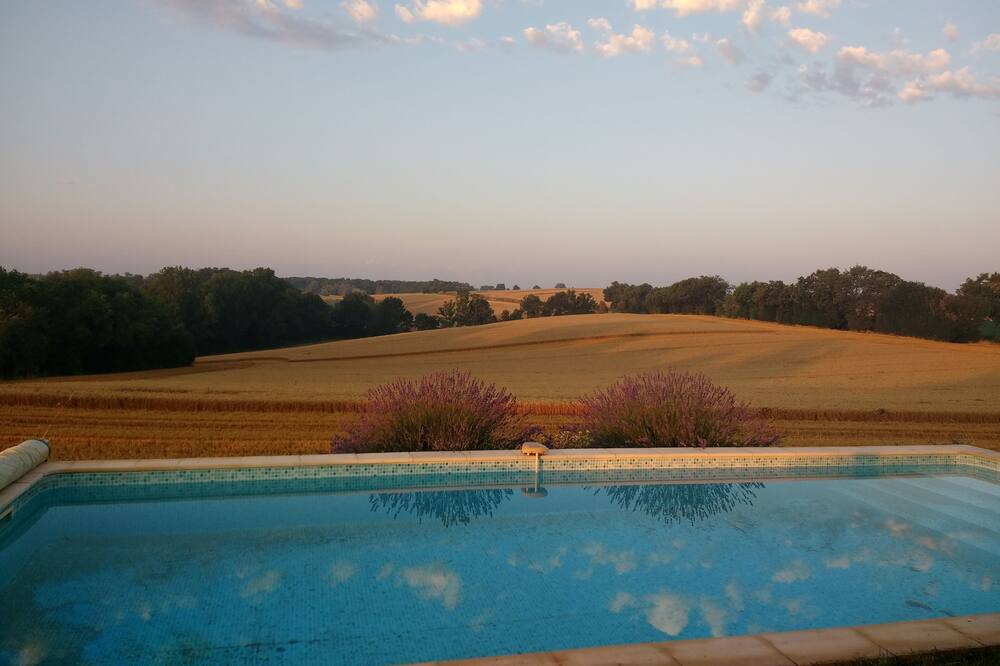 Photo of Outdoor in Catonvielle