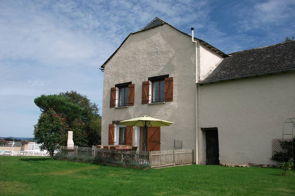 Photo of Outdoor in Tanus