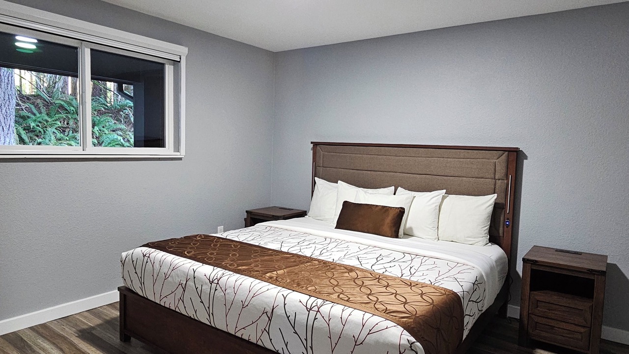 Photo of Others in Forks