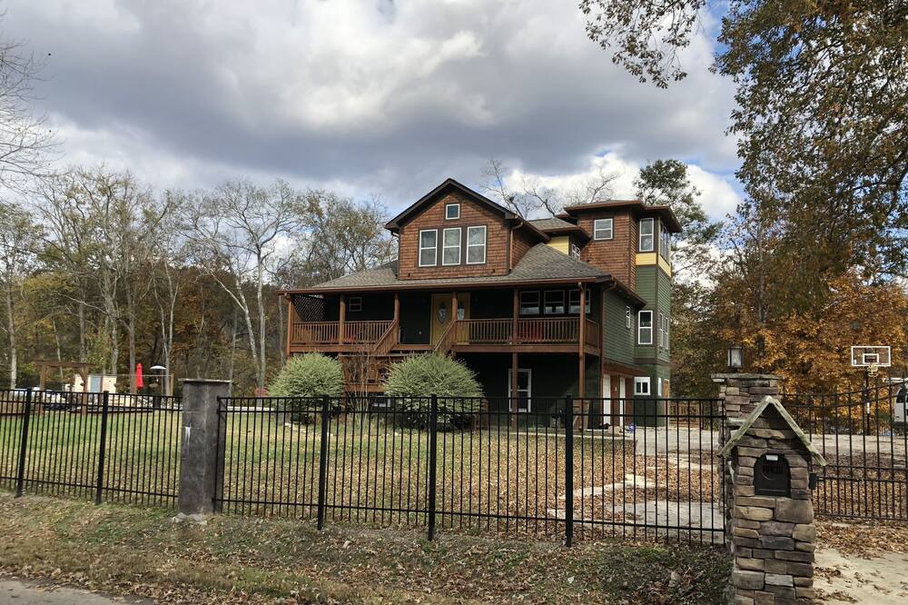 Photo of Outdoor in Ashland City