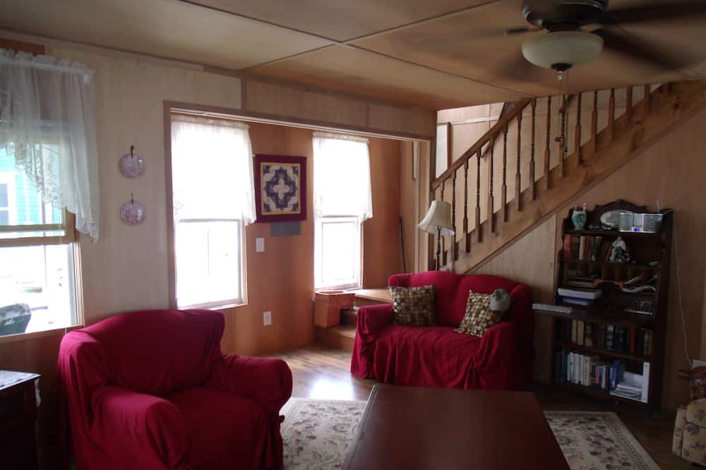 Photo of Livingroom in Thousand Island Park