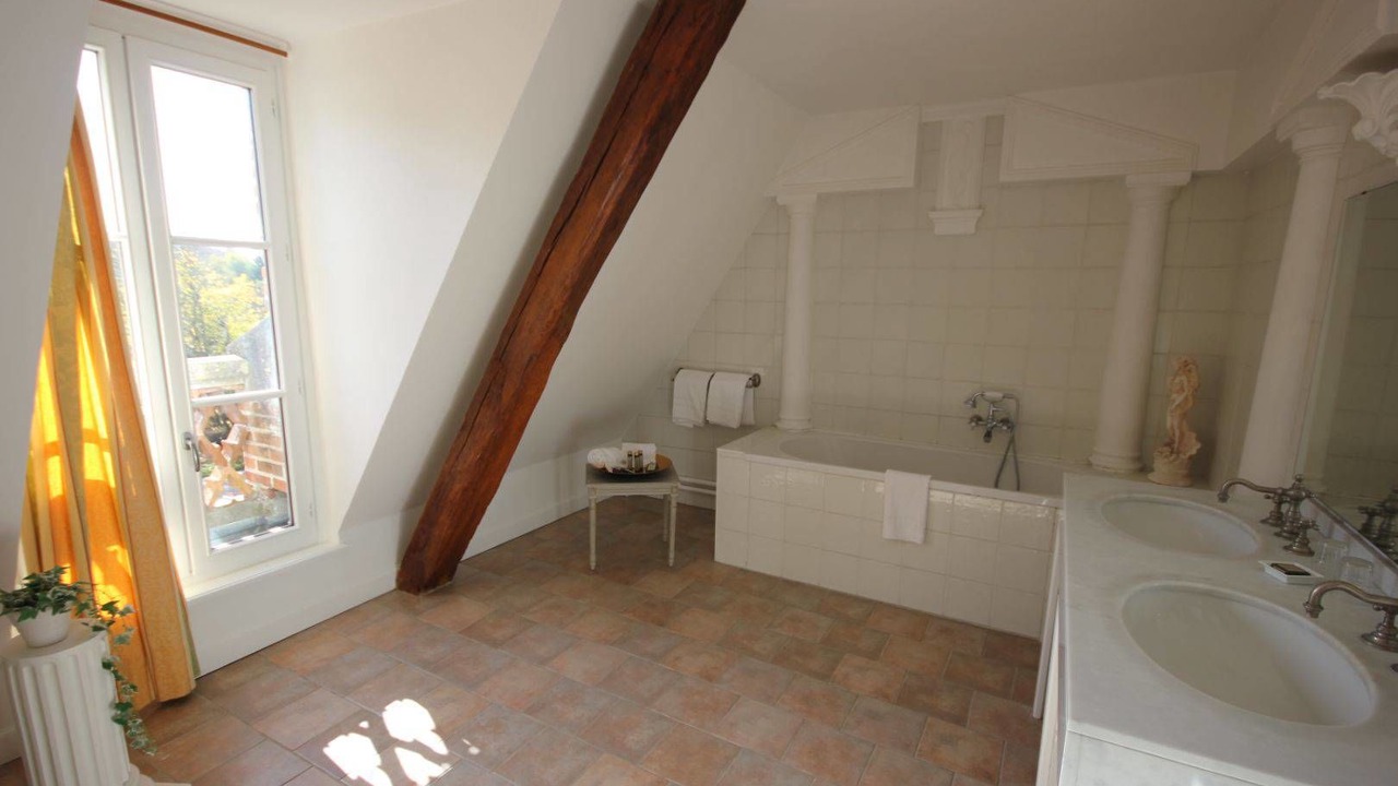 Photo of Bathroom in La Ferte-Saint-Aubin