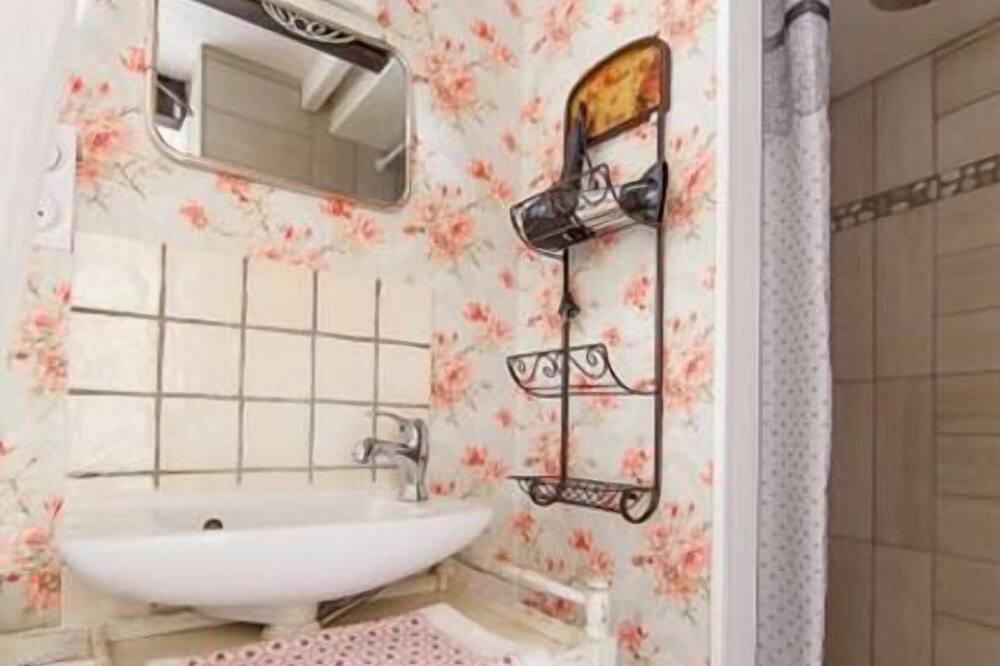 Photo of Bathroom in Les Herbiers