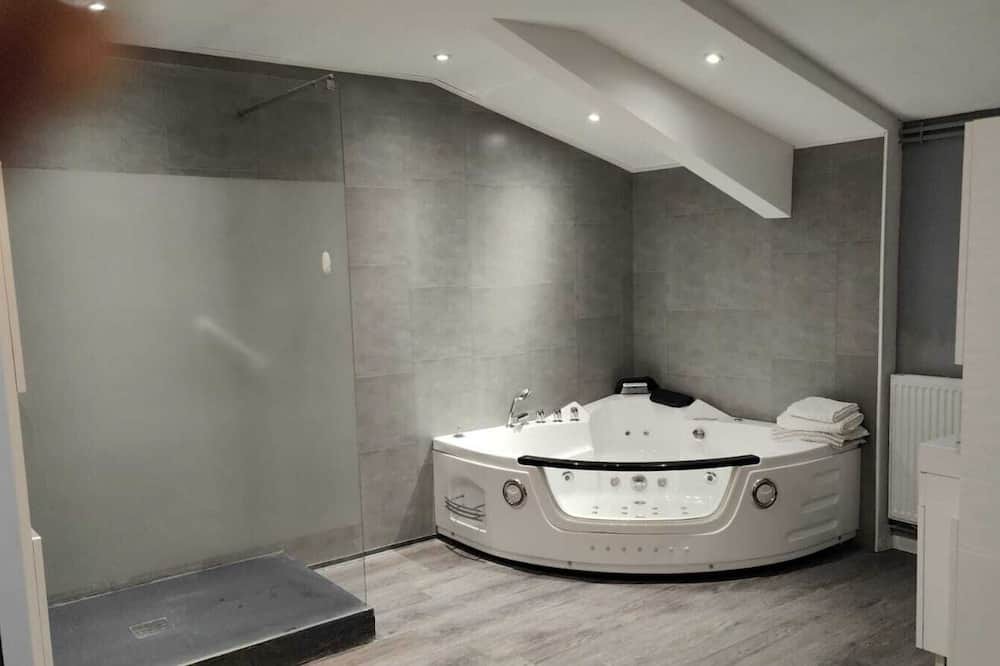 Photo of Others in Crest