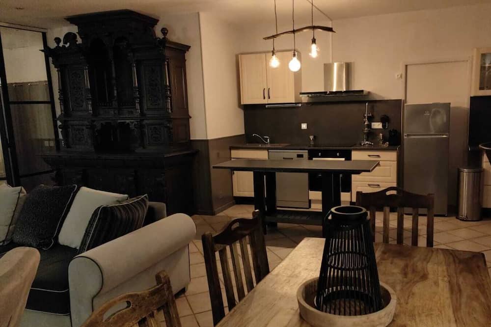 Photo of Others in Crest