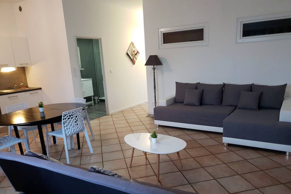 Photo of Others in Crest