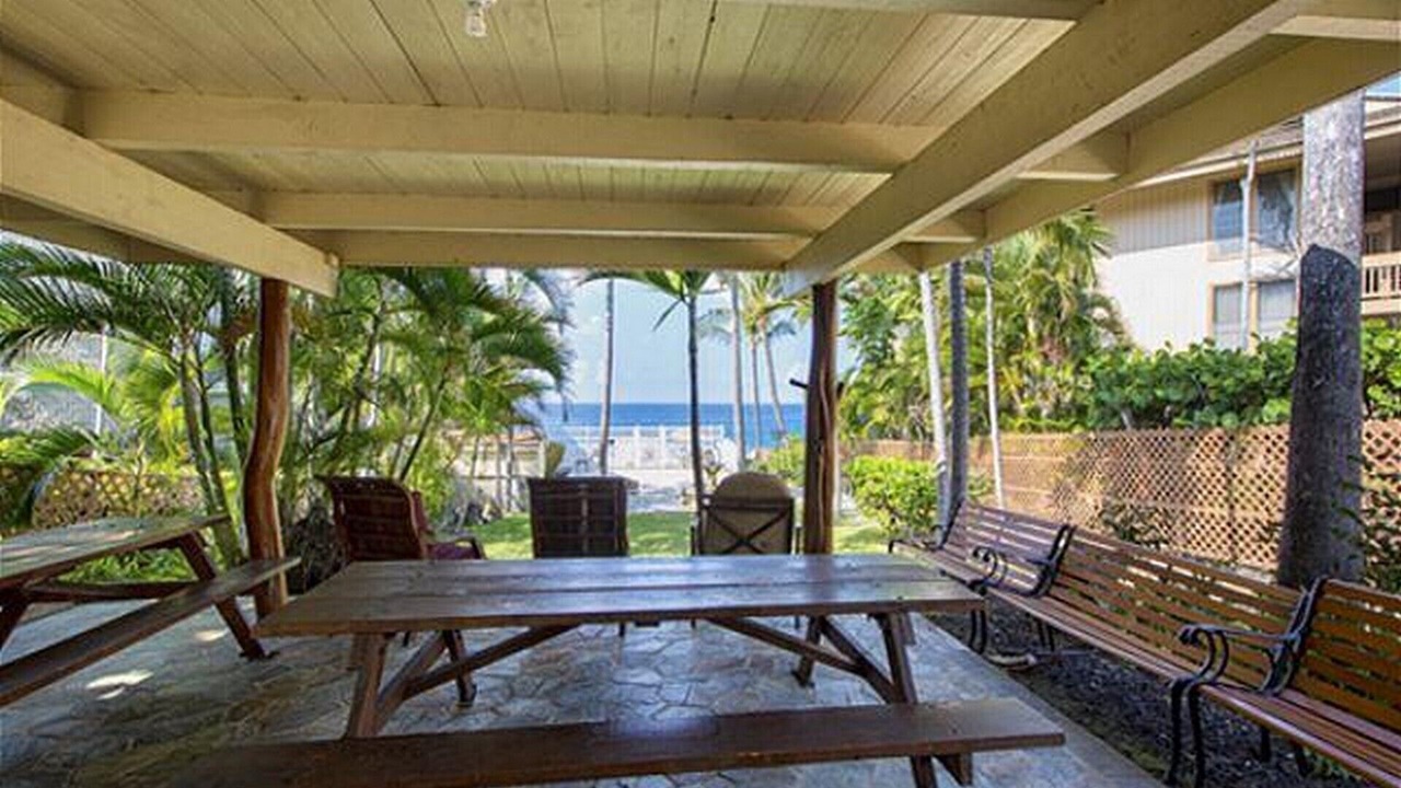 Photo of Others in Historic Kailua Village