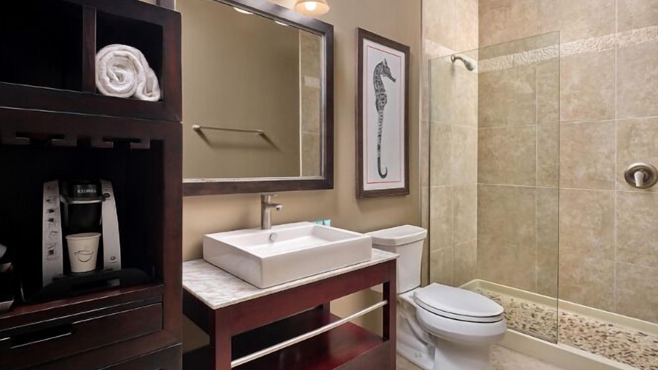 Photo of Bathroom in Avalon