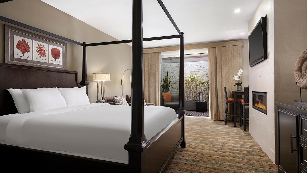 Photo of Bedroom in Avalon