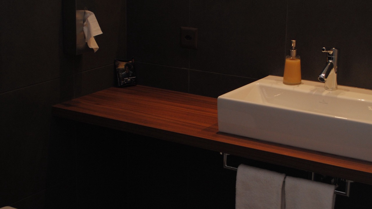 Photo of Bathroom in Saint-Leonard