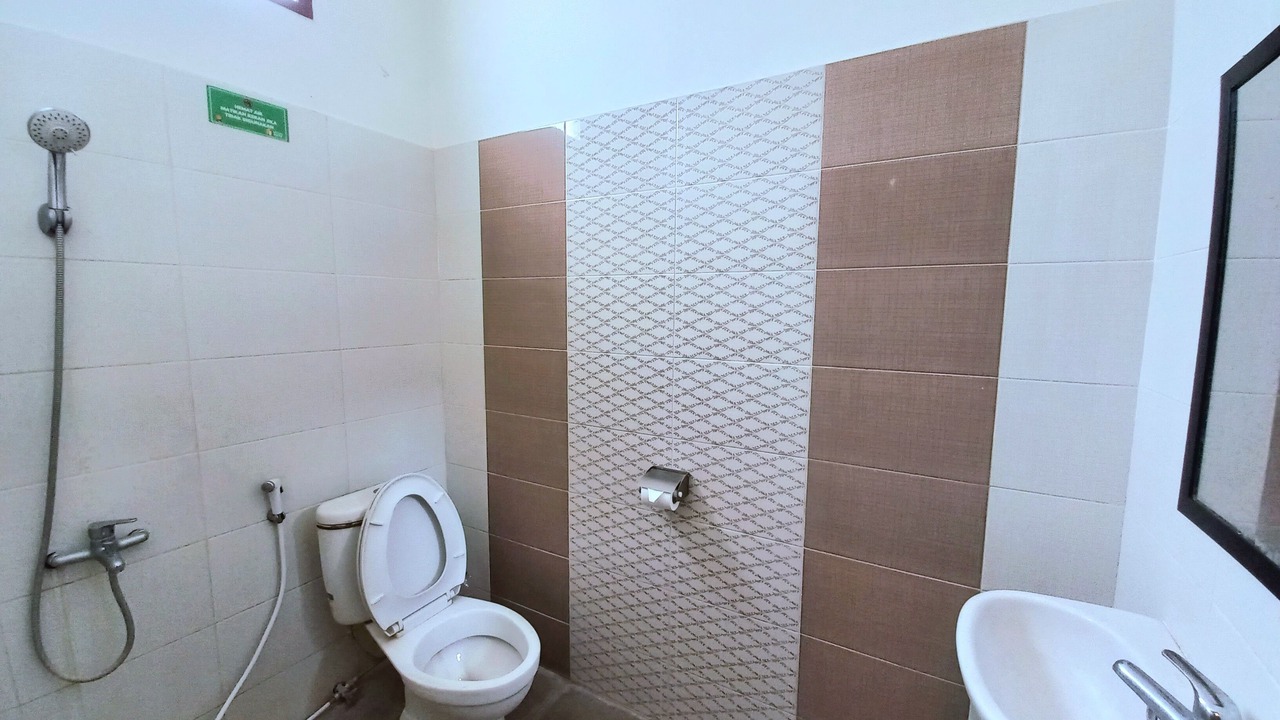 Photo of Bathroom in Central Yogyakarta
