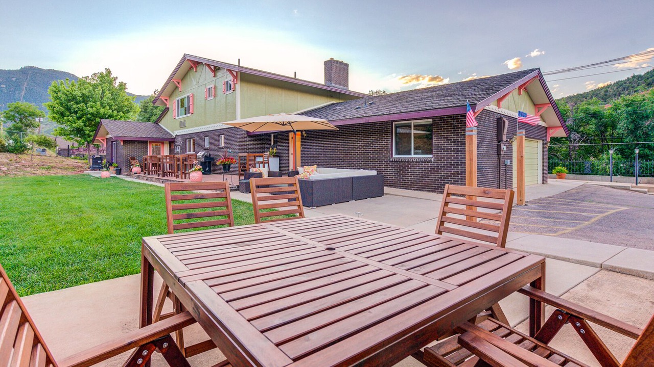 Photo of Outdoor in Manitou Springs Historic District