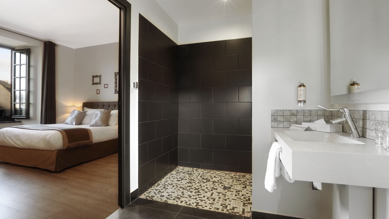 Photo of Bathroom in Uzerche