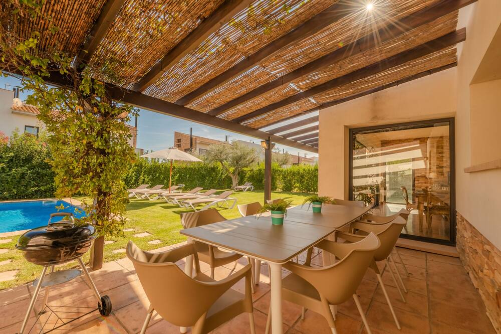 Photo of Patio Balcony in Albons