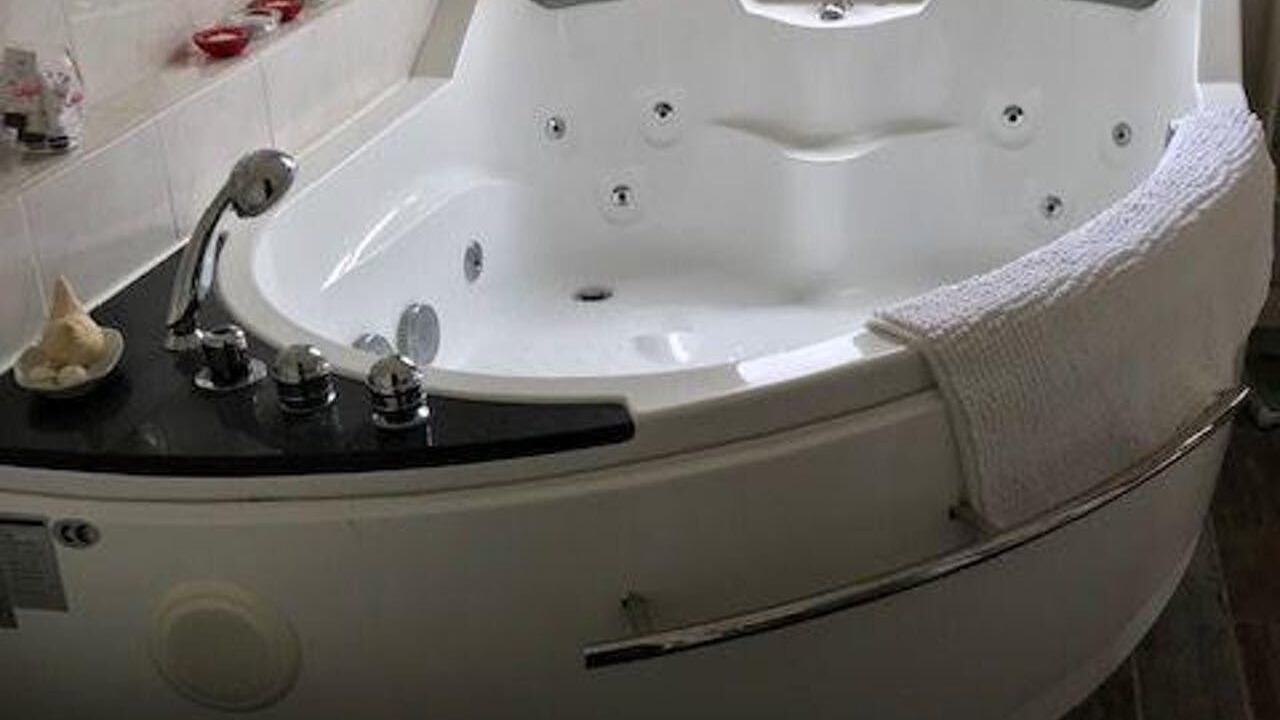 Photo of Bedroom in Esher