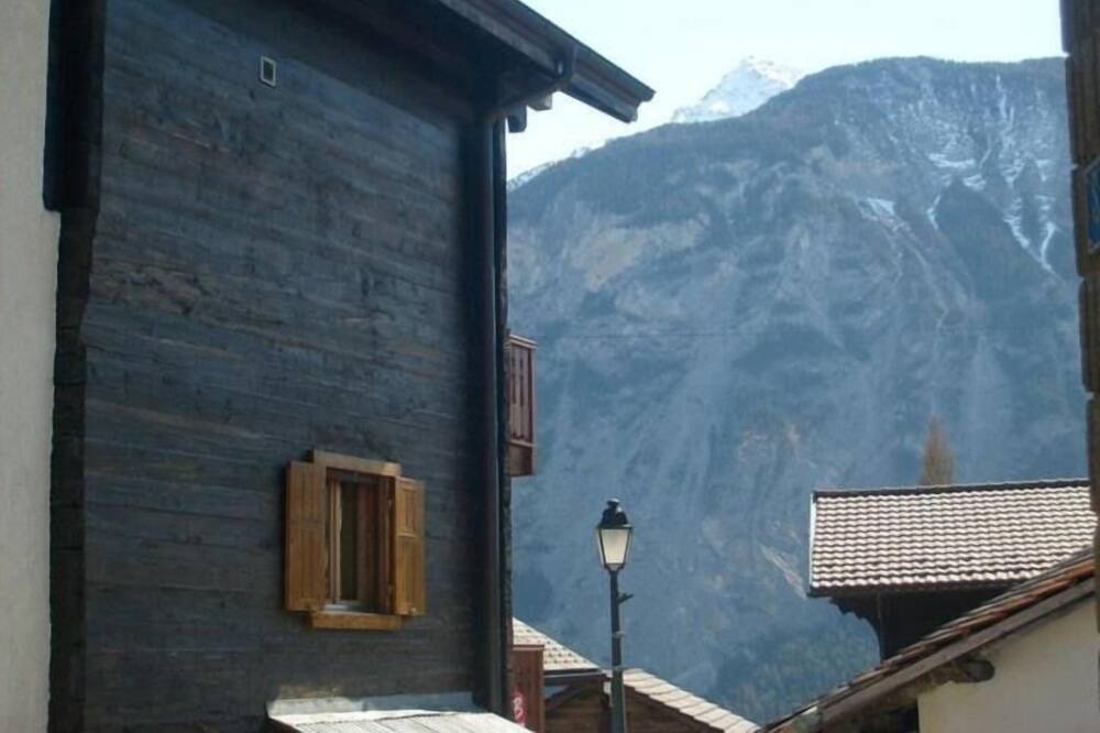 Photo of Outdoor in Varen