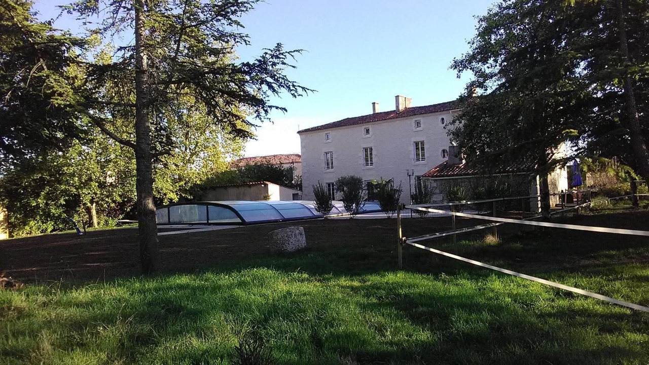 Photo of Outdoor in Saint-Pierre-le-Vieux