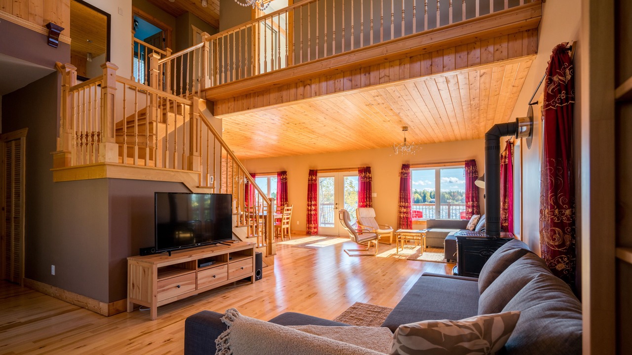 Photo of Livingroom in Saint-Cyrille-de-Lessard