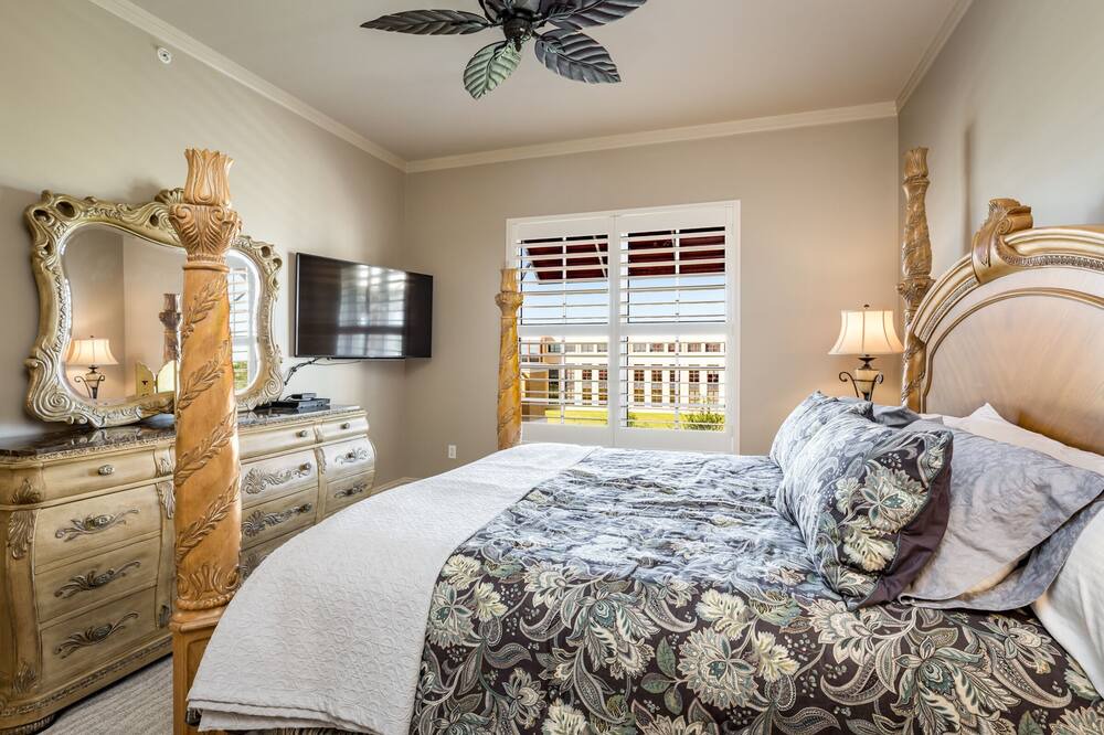Photo of Bedroom in Ave Maria