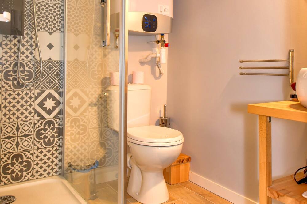 Photo of Bathroom in Saint-Martin-du-Littoral