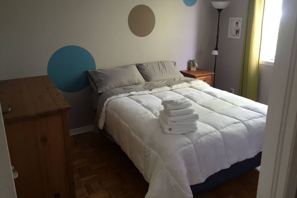 Photo of Bedroom in Sainte-Julie