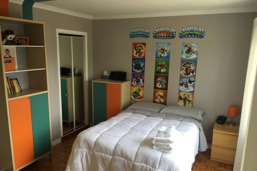 Photo of Bedroom in Sainte-Julie