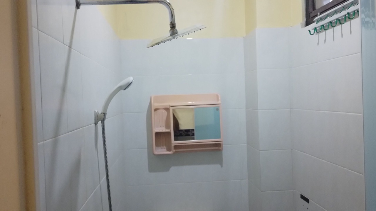 Photo of Bathroom in Kalipuro