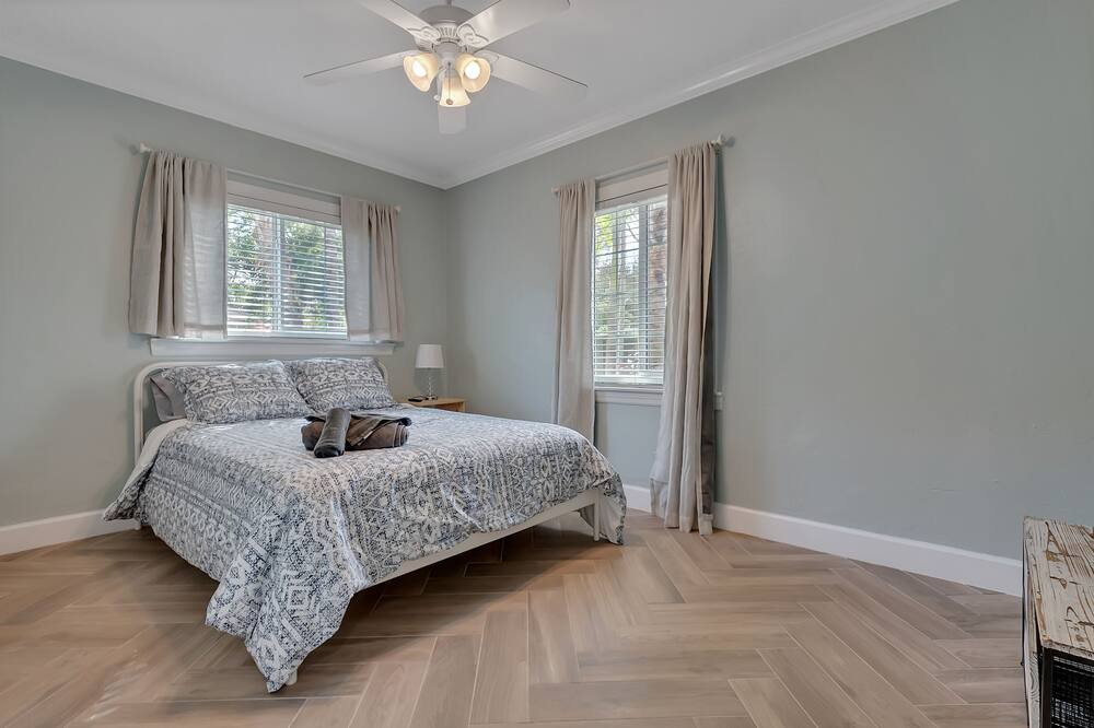 Photo of Bedroom in South Miami