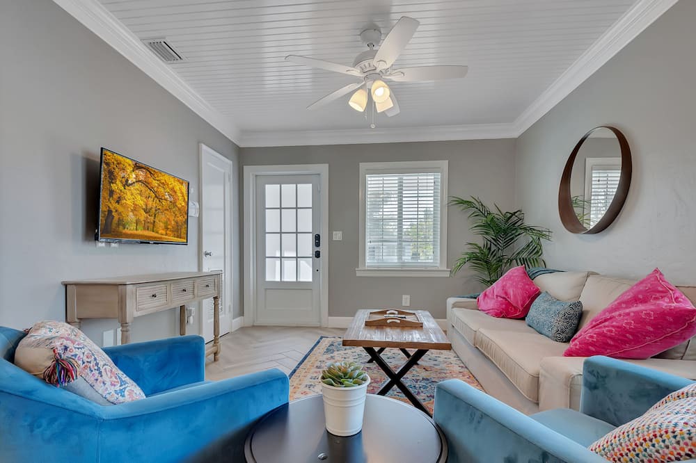 Photo of Livingroom in South Miami