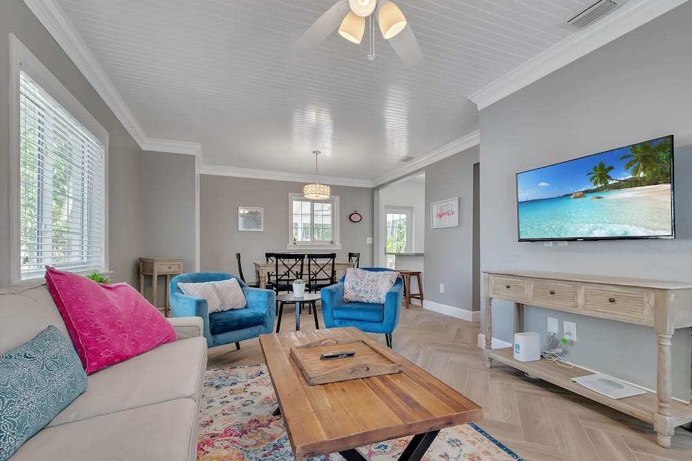 Photo of Livingroom in South Miami