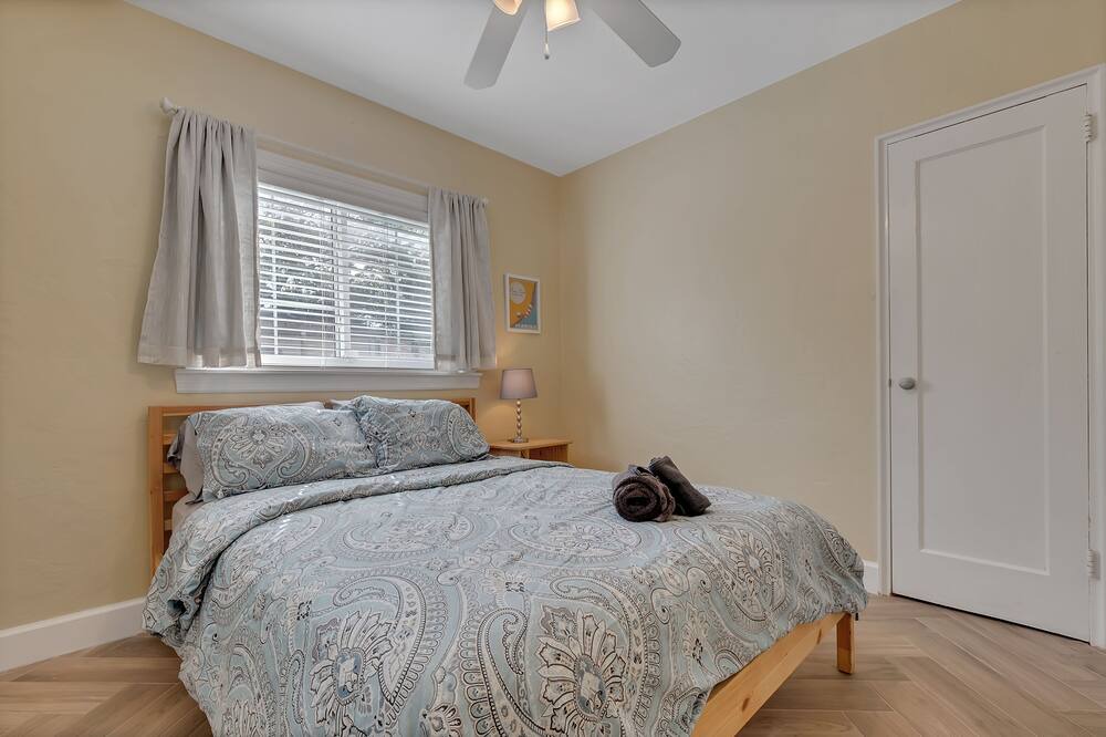 Photo of Bedroom in South Miami