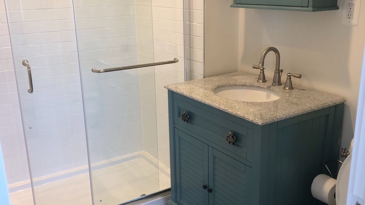 Photo of Bathroom in High Bar Harbor