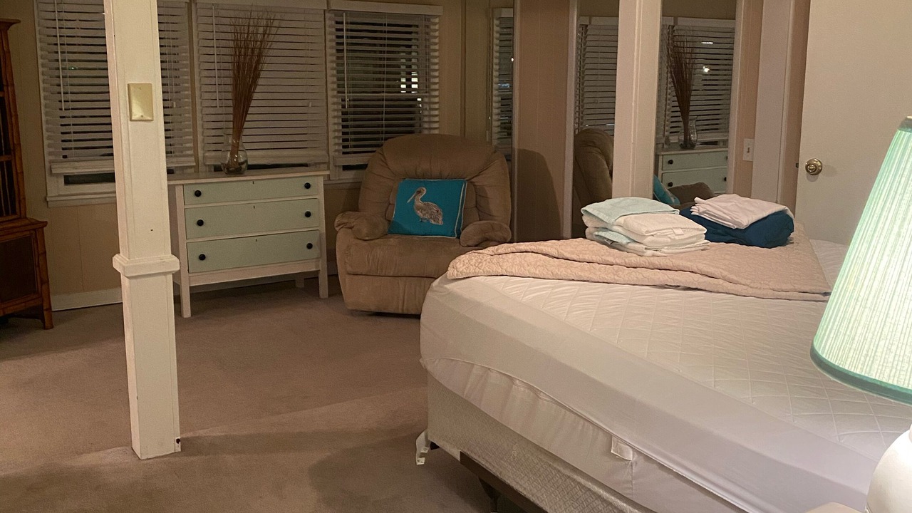 Photo of Bedroom in Verona Beach