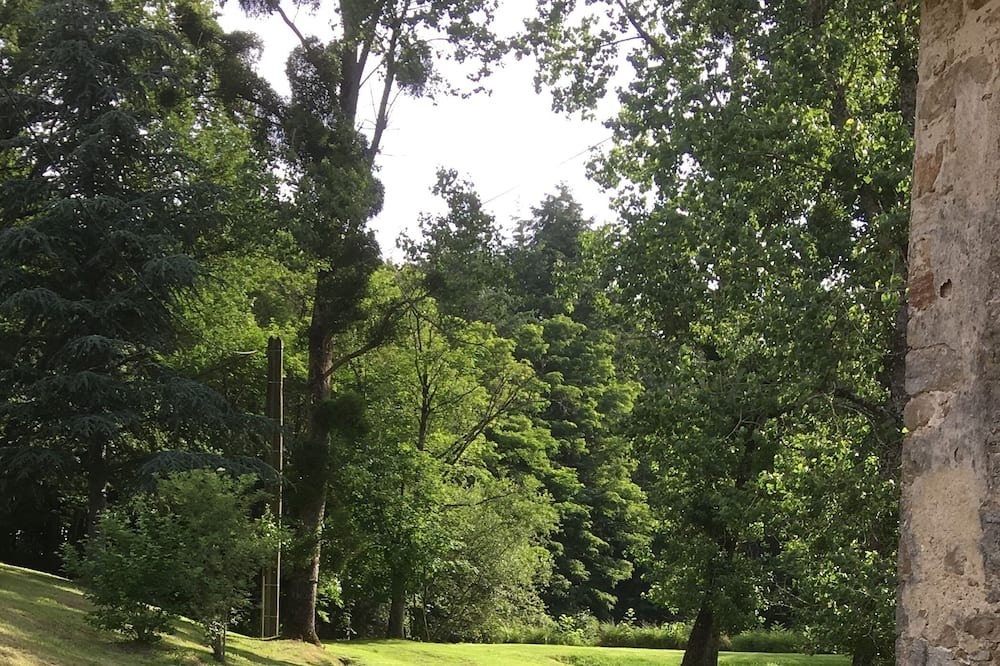 Photo of Others in Bellac