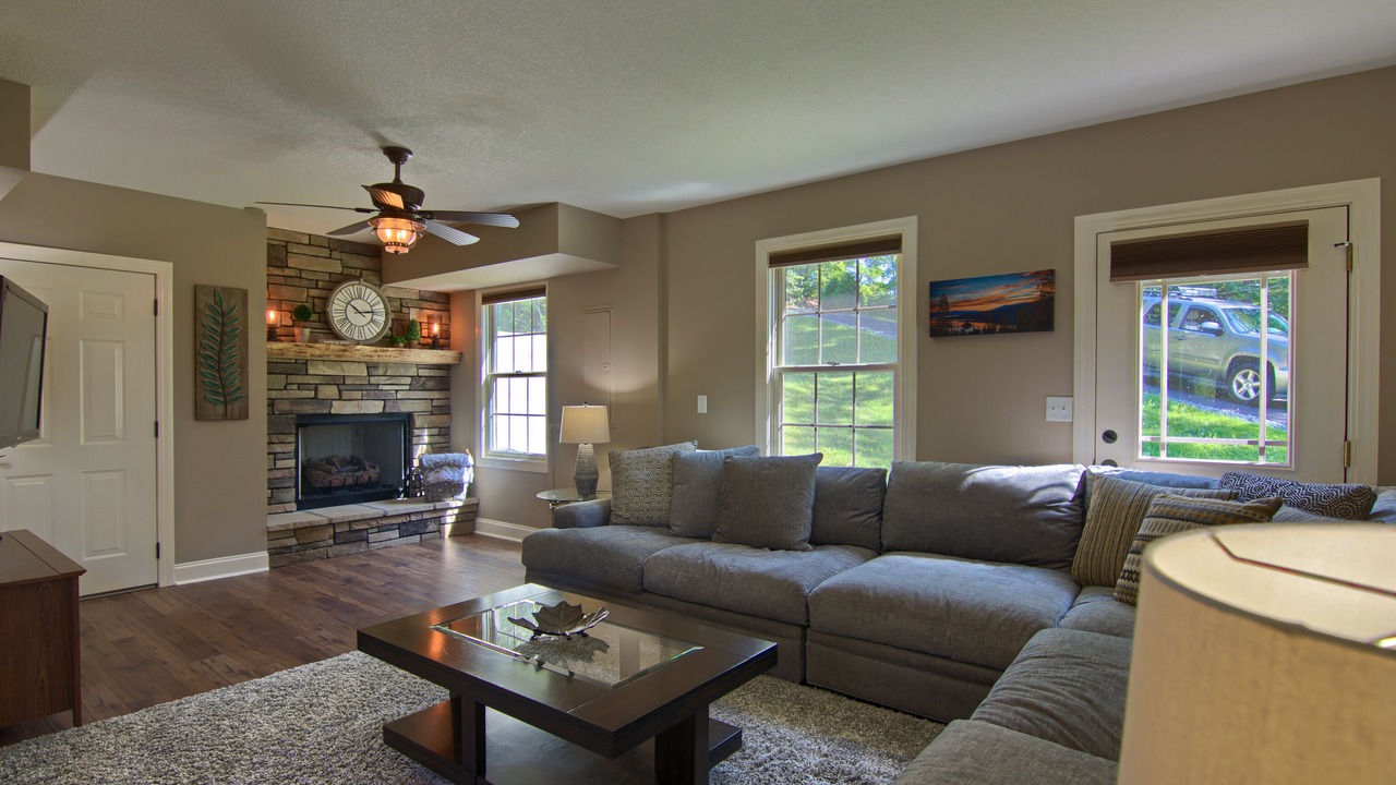 Photo of Livingroom in Horse Shoe